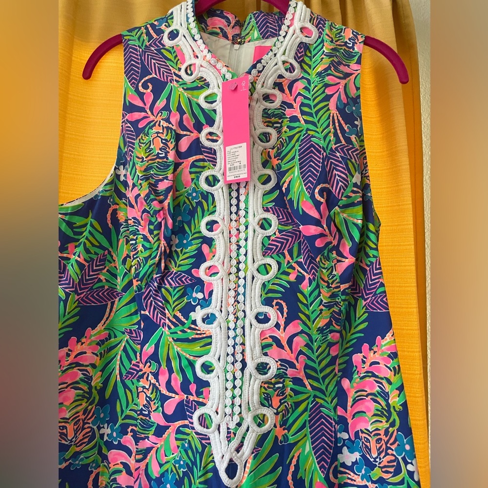 NWT Alexa stretch shift size16